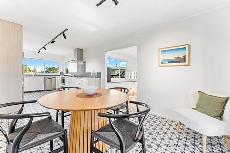 Photo of property in 63 Ardern Avenue, Stanmore Bay, Whangaparaoa, 0932