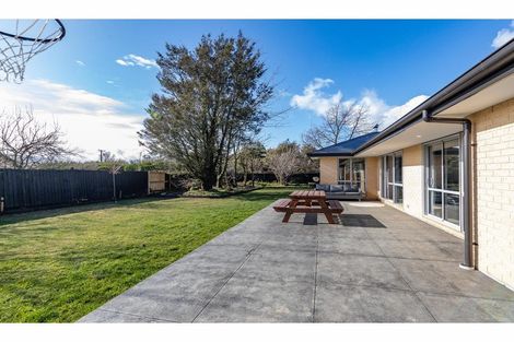 Photo of property in 177b High Street, Oxford, 7430