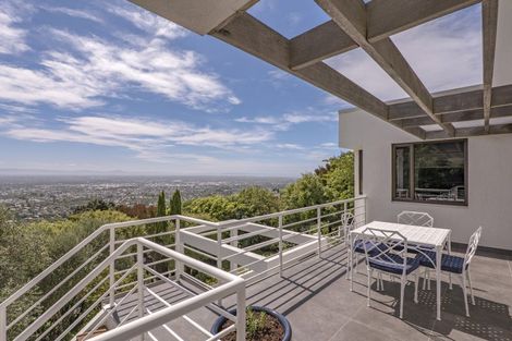 Photo of property in 3 Allom Lane, Cashmere, Christchurch, 8022