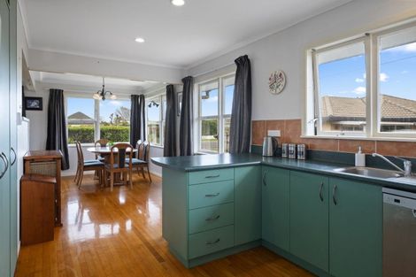 Photo of property in 48 Sandspit Road, Waiuku, 2123