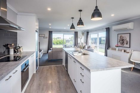 Photo of property in 3 Gallipoli Place, Paraparaumu, 5032