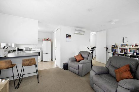 Photo of property in 2/47 South Road, Blagdon, New Plymouth, 4310