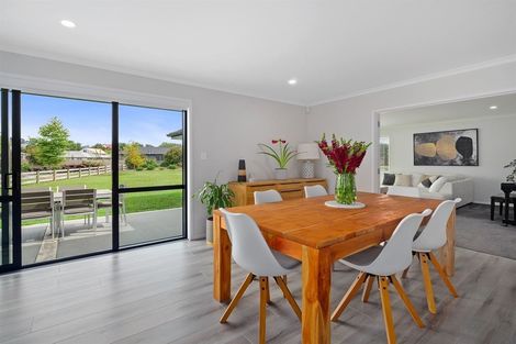 Photo of property in 15 Downer Access Road, Kaukapakapa, 0873