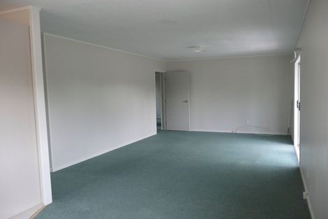 Photo of property in 9 Silverstone Place, Henderson, Auckland, 0612