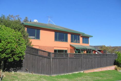 Photo of property in 97 Woodman Drive, Tawa, Wellington, 5028