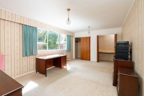 Photo of property in 1 Peterhouse Street, Tawa, Wellington, 5028