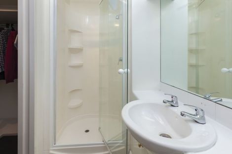 Photo of property in 1/135 Fendalton Road, Fendalton, Christchurch, 8052