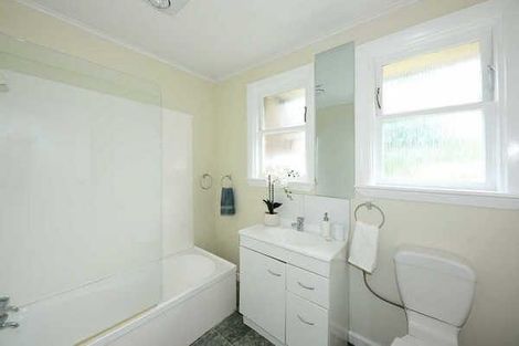 Photo of property in 20 Holland Street, Avonside, Christchurch, 8061