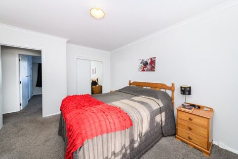 Photo of property in 33 Long Melford Road, Awapuni, Palmerston North, 4412