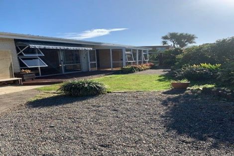 Photo of property in 9 Bermuda Grove, Paraparaumu Beach, Paraparaumu, 5032