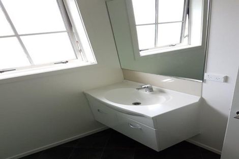 Photo of property in 6 Chiefs Court, Hamilton East, Hamilton, 3216