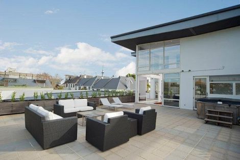 Photo of property in 30 York Street, Russell, 0202