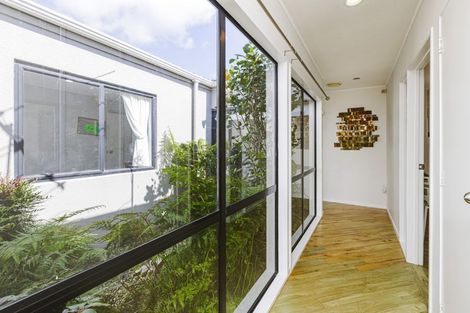 Photo of property in 14 Foxbridge Lane, Conifer Grove, Takanini, 2112