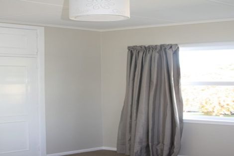 Photo of property in 35 Corlett Street, Utuhina, Rotorua, 3015