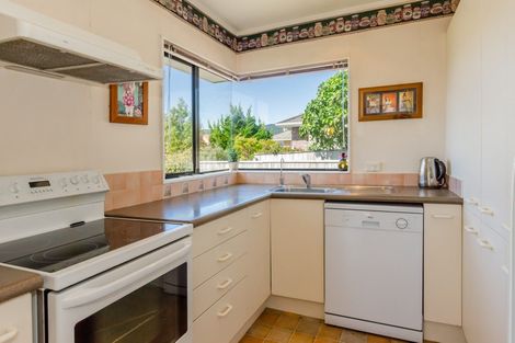 Photo of property in 23 Dennis Taylor Court, Paraparaumu, 5032