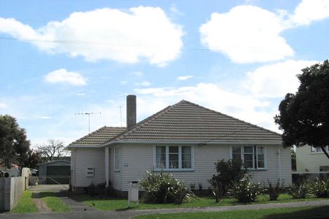 Photo of property in 16 Maire Street, Gonville, Whanganui, 4501