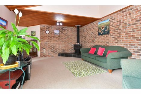 Photo of property in 27 Maygrove Drive, Orewa, 0931
