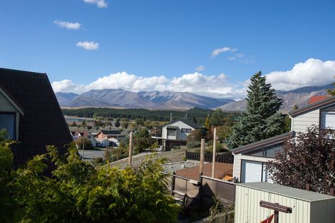 Photo of property in 1 Burnett Place, Lake Tekapo, 7999