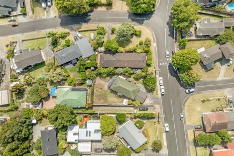 Photo of property in 354 Royal Road, Massey, Auckland, 0614