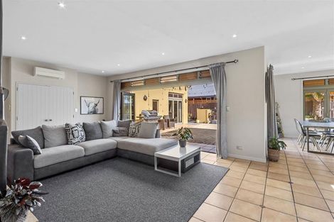 Photo of property in 21 Amoka Crescent, Parklands, Christchurch, 8083