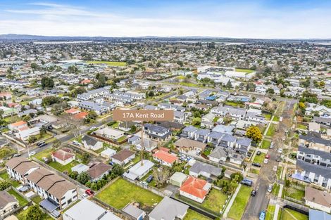 Photo of property in 2/17 Kent Road, Manurewa, Auckland, 2102
