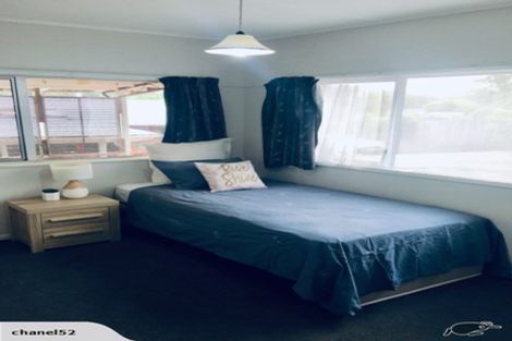 Photo of property in 2/27 Salem Place, Torbay, Auckland, 0630