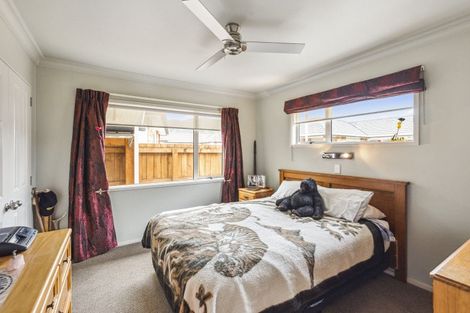 Photo of property in 21 Woodland Mews, Wainuiomata, Lower Hutt, 5014