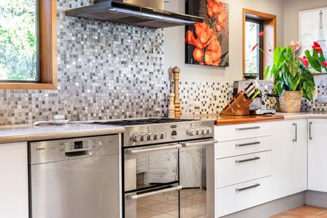 Photo of property in 34 Motutara Road, Muriwai, Waimauku, 0881