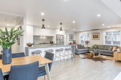 Photo of property in 4 Benghazi Road, Panmure, Auckland, 1072