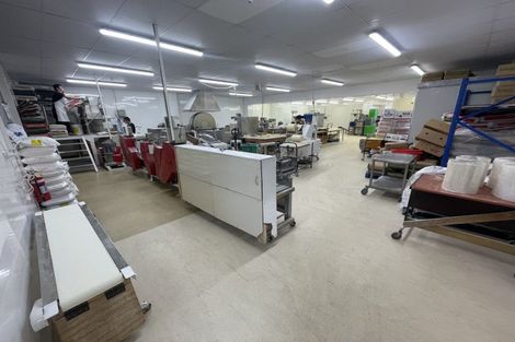 Photo of property in 166-170 Jackson Street, Petone, Lower Hutt, 5012