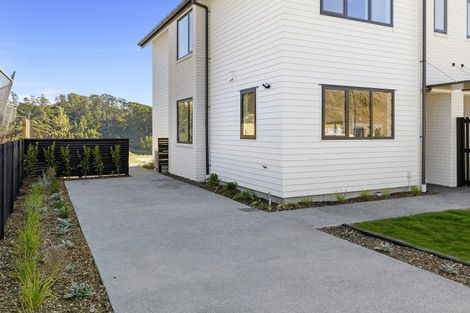 Photo of property in 32 Turtleback Avenue, Whitby, 5024