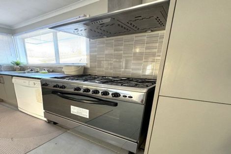 Photo of property in 13 Juniper Road, Sunnynook, Auckland, 0620