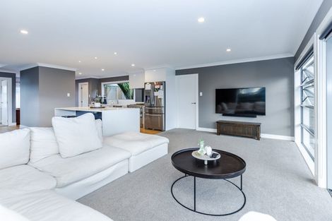 Photo of property in 54 Chedworth Avenue, Chedworth, Hamilton, 3210