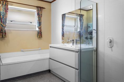 Photo of property in 6 Fowler Lane, Rangiora, 7400