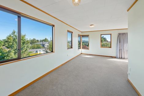 Photo of property in 16 Durham Street, Tapanui, 9522