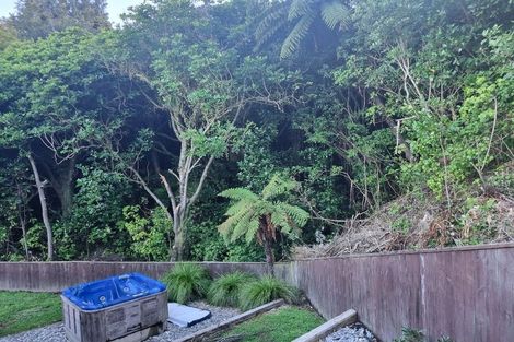 Photo of property in 2/31 Camellia Terrace, Maungaraki, Lower Hutt, 5010