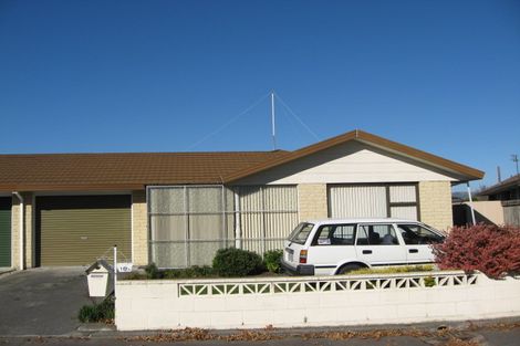 Photo of property in 2/10 Guise Lane, Hillmorton, Christchurch, 8025