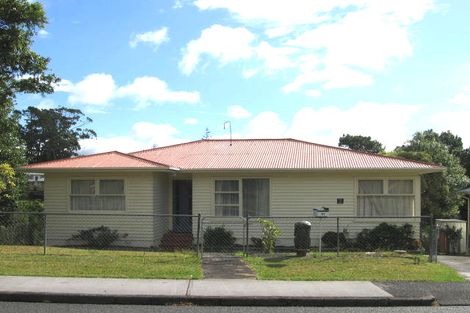 Photo of property in 97 Barrys Road, Glendene, Auckland, 0602