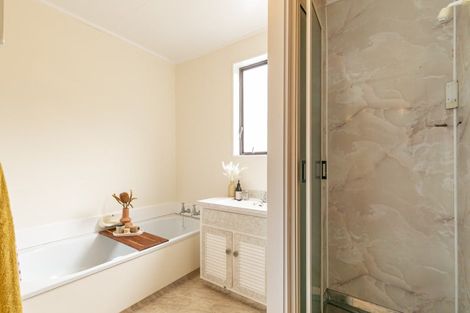 Photo of property in 8/75 Delhi Crescent, Khandallah, Wellington, 6035