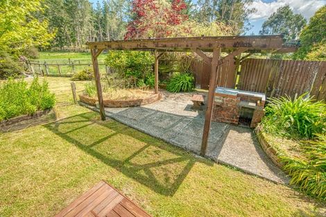 Photo of property in 19 Baty Place, Coal Creek, Greymouth, 7802