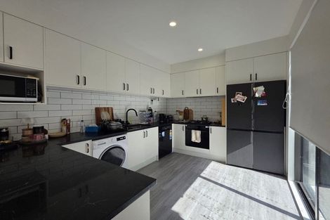 Photo of property in 14a Riserra Drive, Ranui, Auckland, 0612