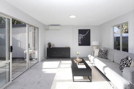 Photo of property in 2/34 Mona Vale Avenue, Riccarton, Christchurch, 8011