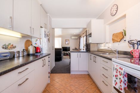 Photo of property in 4/1 Akehurst Avenue, New Lynn, Auckland, 0600