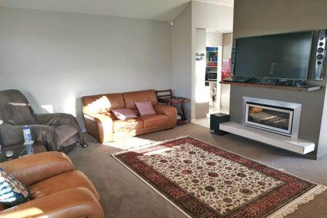 Photo of property in 33 Reka Street, Parklands, Christchurch, 8083