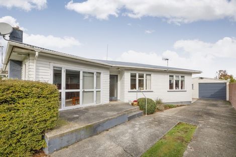 Photo of property in 77 Highbury Avenue, Highbury, Palmerston North, 4412