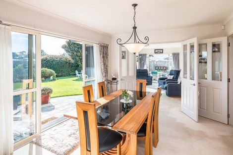 Photo of property in 10 Glen Loch Place, Paraparaumu, 5032