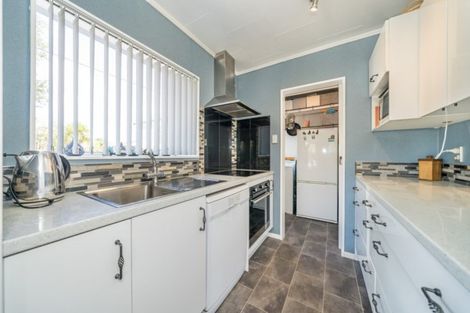 Photo of property in 18 Tulsa Grove, Totara Park, Upper Hutt, 5018