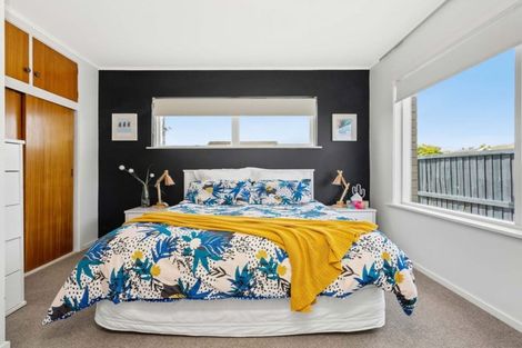 Photo of property in 34 Inwoods Road, Parklands, Christchurch, 8083