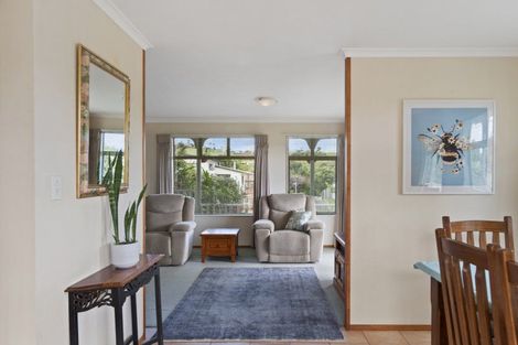 Photo of property in 2 Thornlea Drive, Welcome Bay, Tauranga, 3112