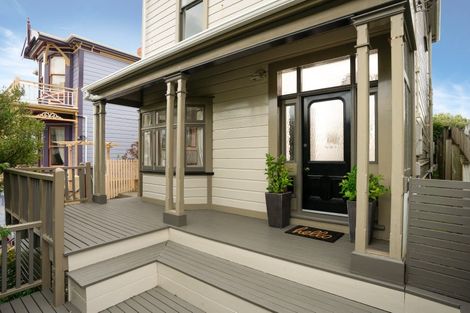 Photo of property in 17 Honiana Te Puni Street, Aro Valley, Wellington, 6021